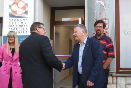 Otvoritev DIGI info točke v prostorih OOZ Cerknica 01 Foto Ljubo Vukelič